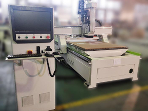 ម៉ាស៊ីន CNC